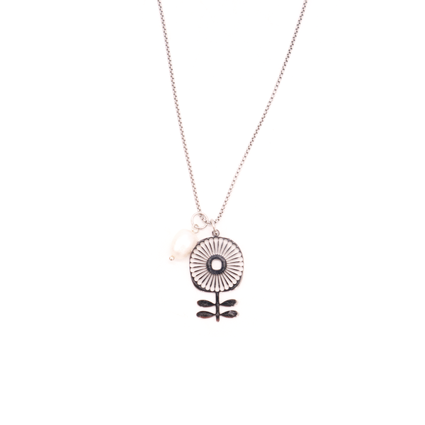 Penny Foggo Necklace Poppy and Pearl Silver